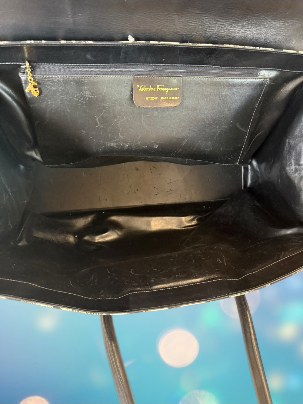 Salvatore Ferragamo Black and Cream Shoe-Print Travel Tote with Gold Hardware - Picture 5 of 15